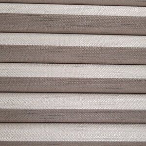 Hunter Douglas Duette Motorized Honeycomb Shade 88.5 x 53.5